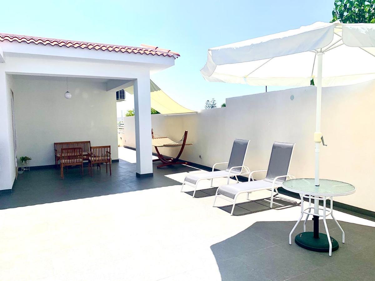 Villa White Sicilia Santa Maria Del Focallo Eksteriør billede